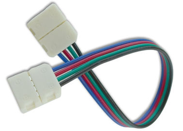 China Streifen-Verbindungsstück-multi Farbe Solderless-Draht-LED kundengerecht irgendein Winkel fournisseur